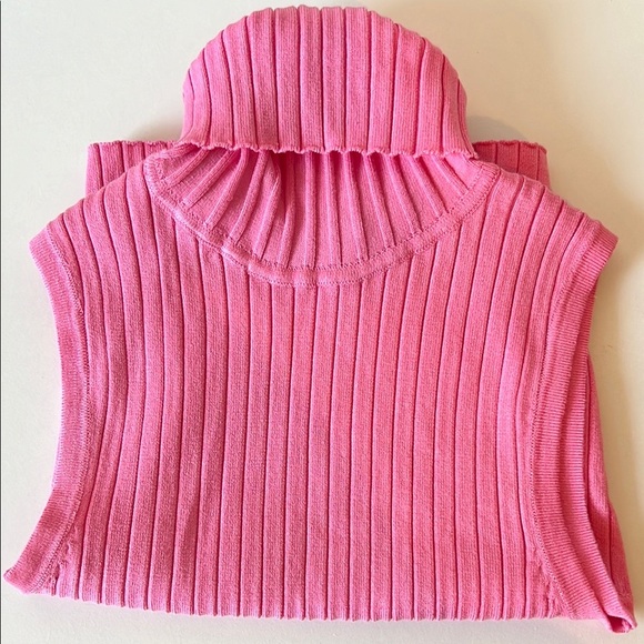 Zara Tops - Zara Sleeveless Turtleneck Top Pink